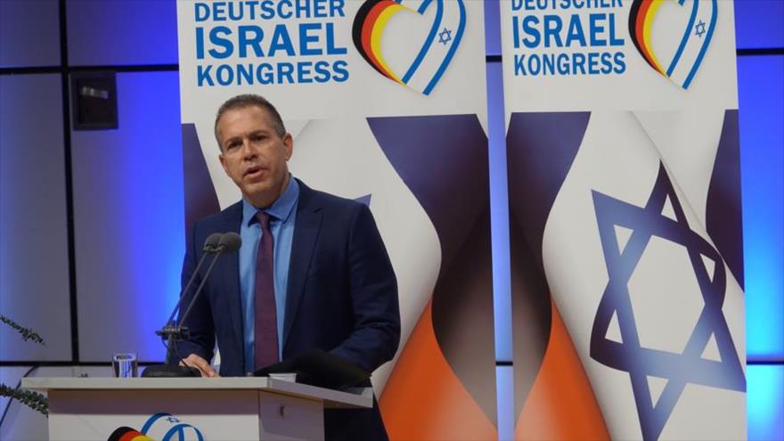 Guilad Erdan, ministro de seguridad pública del régimen de Israel, habla en Frankfurt, Alemania, 27 de noviembre de 2018.