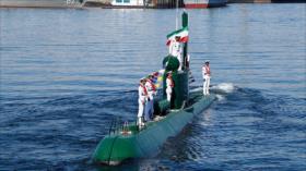 Armada de Irán incorpora dos submarinos de fabricación propia