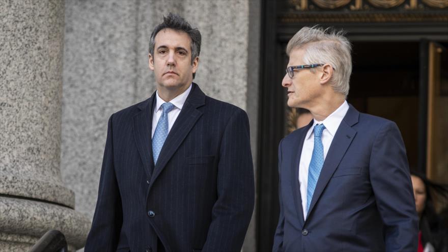 El exabogado de Trump, Michael Cohen (izq.), a su salida de un tribunal en Nueva York, 29 de noviembre de 2018. (Foto: AFP)