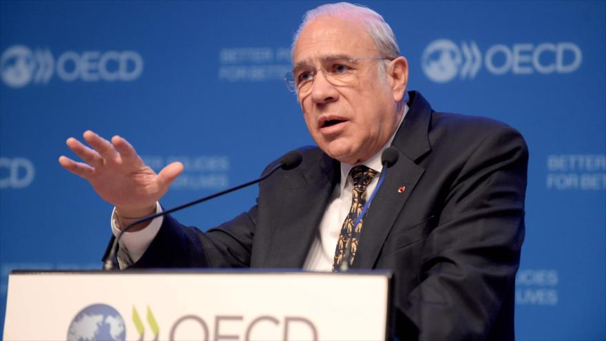 El jefe de la OCDE, José Ángel Gurría, habla durante una conferencia de prensa en París, capital de Francia, 21 de noviembre de 2018. (Foto: AFP)
