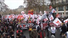 Los desempleados vuelven a salir a las calles de París