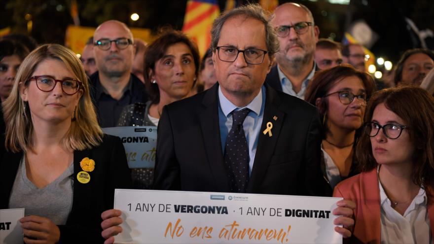 El presidente de la Generalitat, Quim Torra, en una manifestación en el aniversario de la detención de dos líderes catalanes, 16 de octubre de 2018. (Foto: AFP)