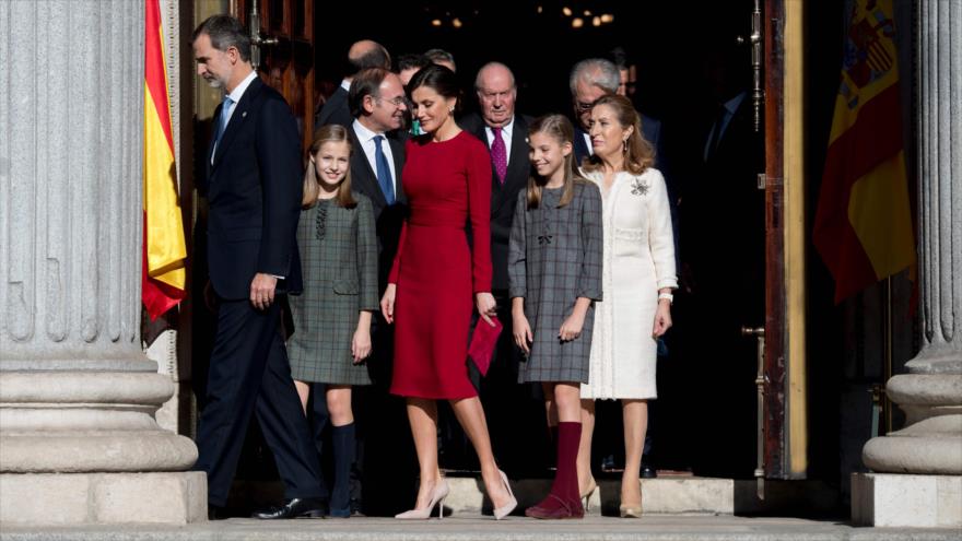 El rey de España, junto a su familia, 6 de diciembre 2018. (Foto: AFP)