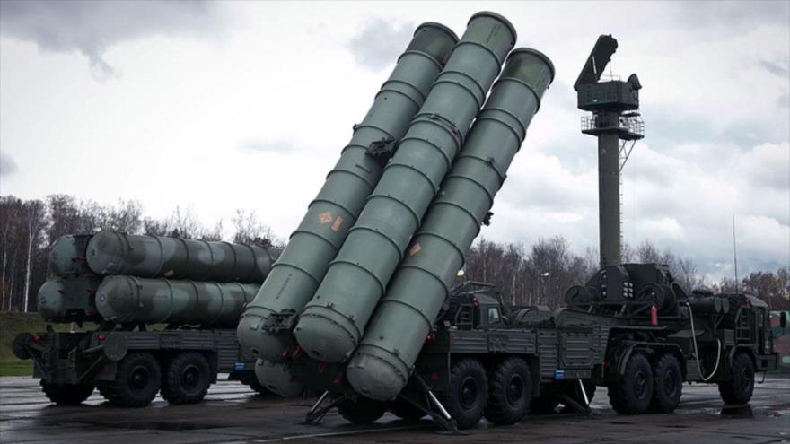 Sistemas antiaéreos S-300 de fabricación rusa.