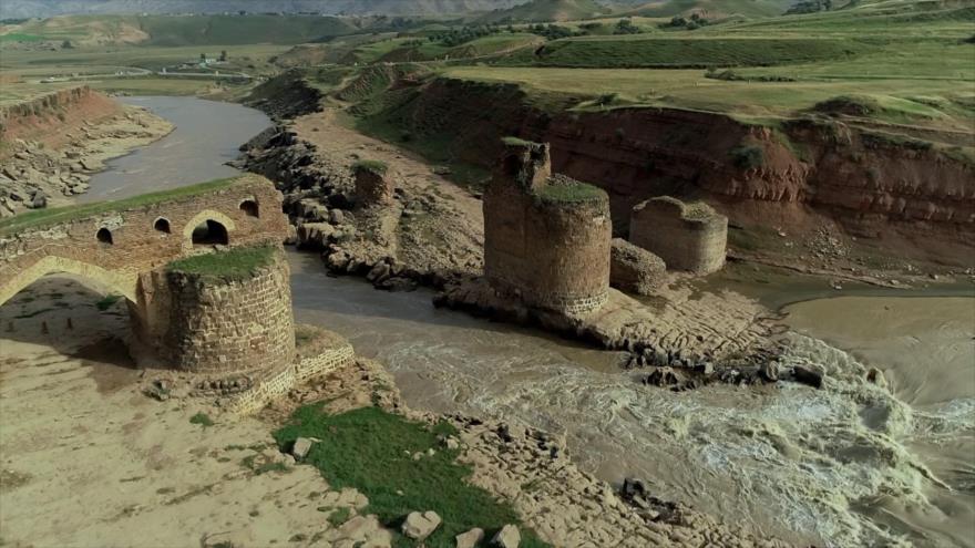 Irán: 1- Los sitios históricos de Ilam 2- La ciudad de Anarak 3- La región de Firuzabad en Fars