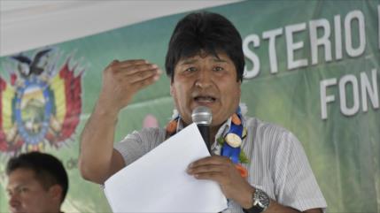 Morales: Uribe y otros expresidentes críticos defienden al imperio