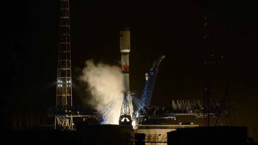 El misil portador Soyuz-2.1b, dotado del sistema de navegación satelital Glonass-M, instalado en la base espacial rusa de Plesetsk, 17 de junio de 2018.