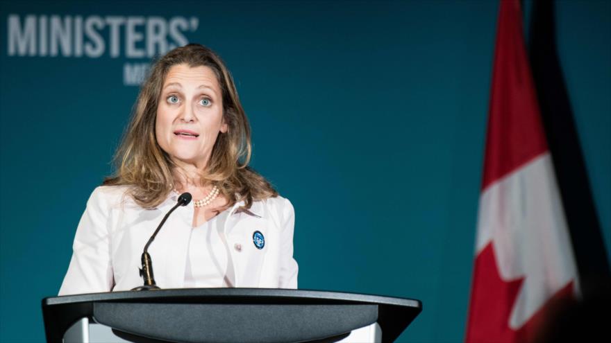 La canciller de Canadá, Chrystia Freeland, en una rueda de prensa celebrada en Montreal, 22 de diciembre de 2018. (Foto: AFP)