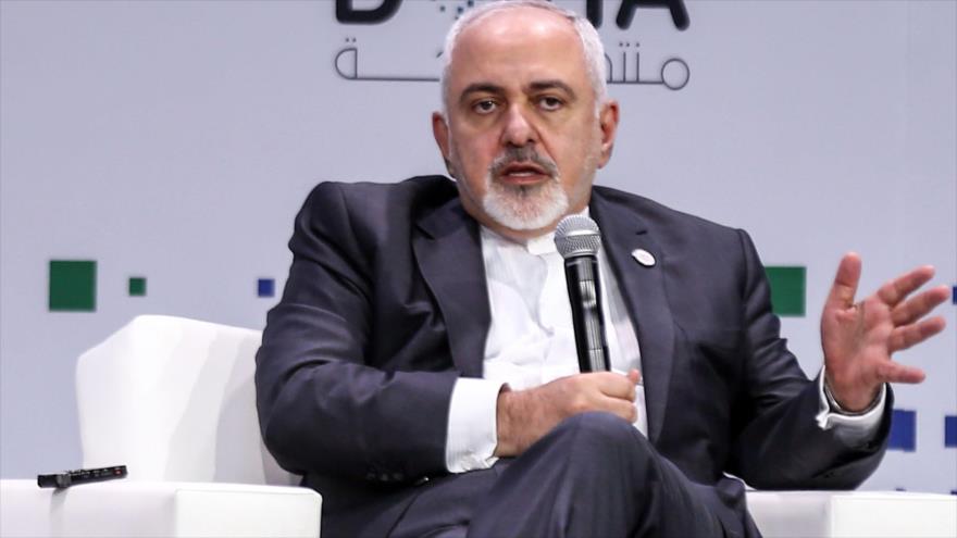 El canciller iraní, Mohamad Yavad Zarif, en una sesión del Foro de Doha en la capital de Catar, 15 de diciembre de 2018. (Foto: AFP)