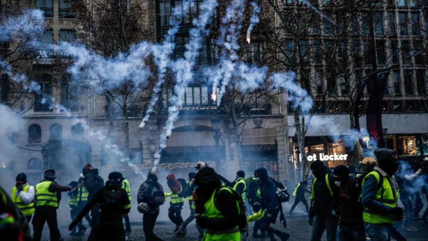 120 detenidos en 5.º sábado de protestas de “chalecos amarillos”