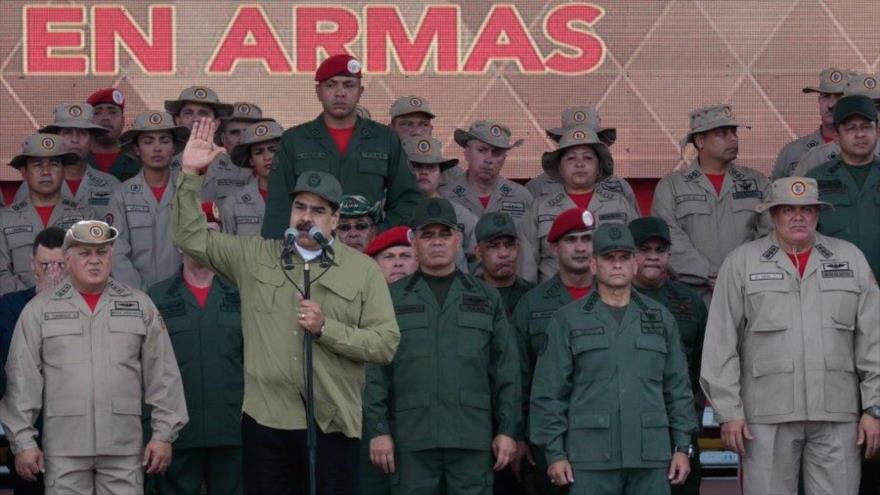 Maduro acusa a Duque de dirigir contra Venezuela planes de EEUU