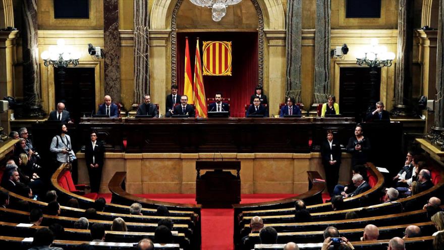 Una sesión parlamentaria en la sede del hemiciclo regional de Cataluña, en Barcelona.