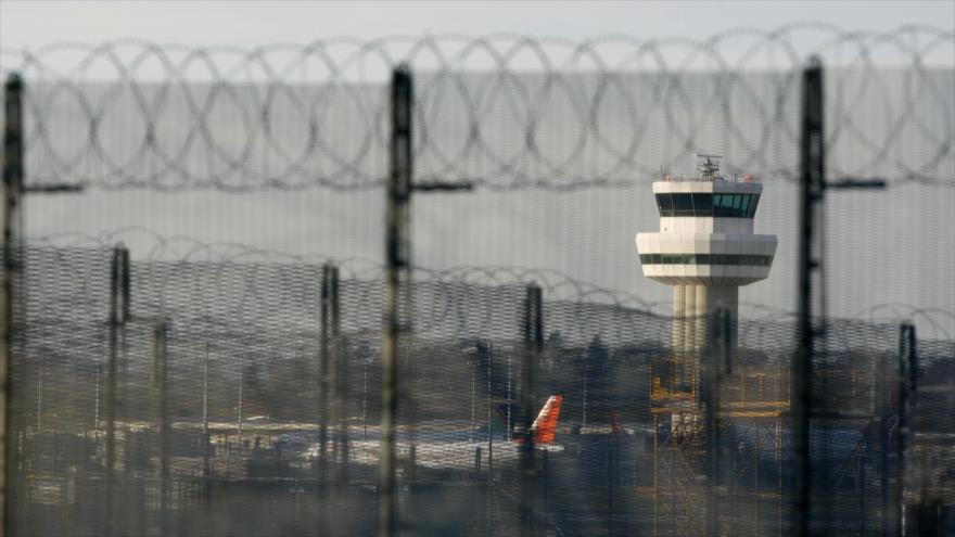 El aeropuerto de Gatwick, en el Reino Unido, 19 de diciembre de 2018. (Foto: AFP)