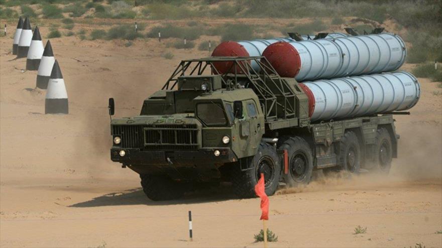 Sistema de defensa antiaérea S-300, de fabricación rusa.