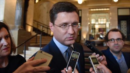 Rusia explica cómo políticas de EEUU afectan precio del petróleo