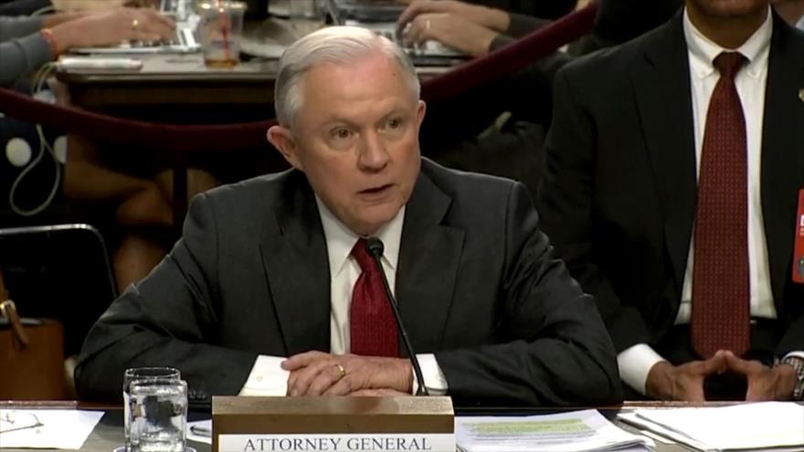 Otro golpe a Trump, juez suspende restricciones de asilo