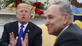 Trump tacha de ‘frase ridícula’ idea de demócratas sobre su muro