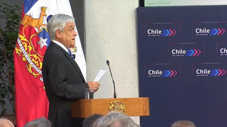 2018: Gobierno chileno baja en encuestas y gira más a la derecha