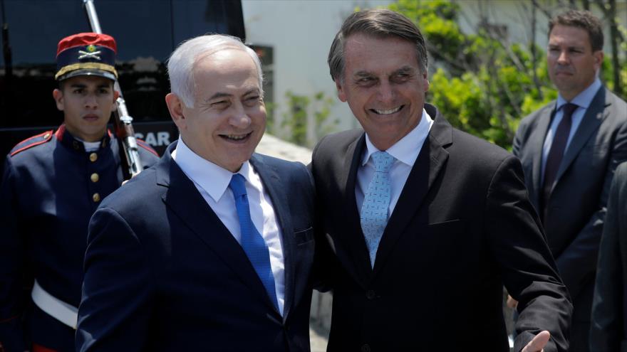 El presidente electo de Brasil, Jair Bolsonaro (dcha.) y el premier israelí, Benjamín Netanyahu, Río de Janeiro, 28 de diciembre de 2018. (Foto: AFP)