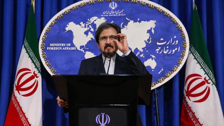 El portavoz de la Cancillería iraní, Bahram Qasemi, habla en una rueda de prensa en Teherán, la capital, 31 de diciembre de 2018. (Foto: FARS)