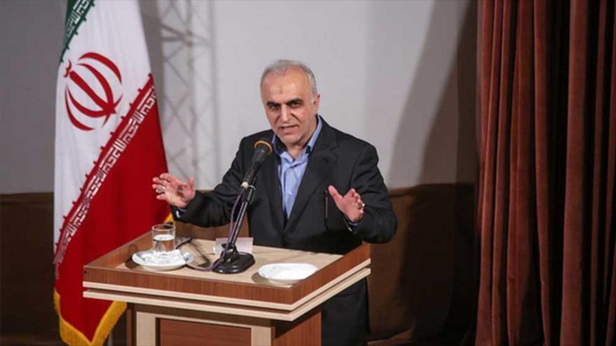 El ministro de Asuntos Económicos y Finanzas de Irán, Farhad Deypasand.