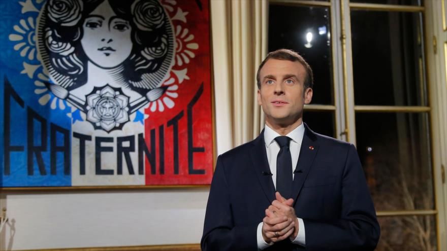 Macron denuncia ataque de “chalecos amarillos” a “la República” | HISPANTV