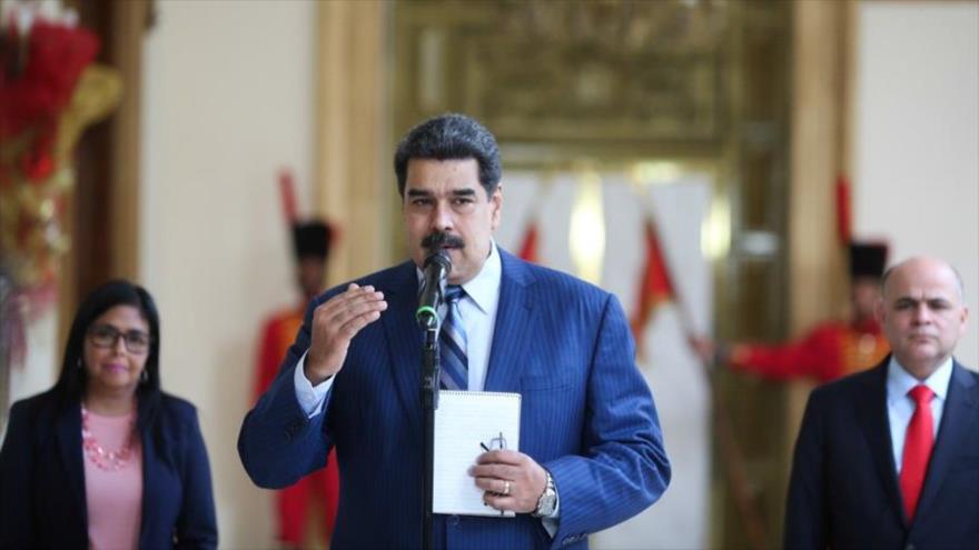 Maduro responderá recíprocamente a quienes desconozcan su mandato