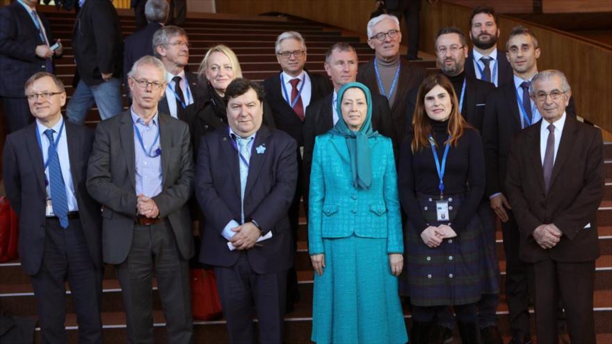 La jefa del grupo terrorista Muyahedin Jalq (MKO, en inglés), Maryam Rayavi, en la Asamblea Parlamentaria del Consejo de Europa en Estrasburgo.
