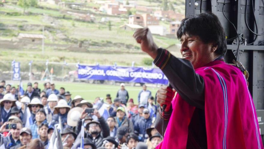 El presidente boliviano, Evo Morales, habla ante sus partidarios, 11 de enero de 2019.