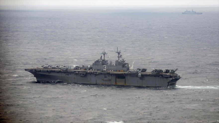 El buque de guerra estadounidense USS Kearsarge en el océano Atlántico, 17 de septiembre de 2018. (Foto: AFP)