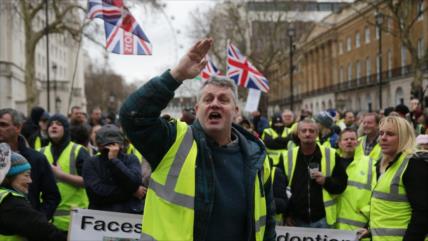 Marcha de chalecos amarillos en Londres pide un cambio de gobierno