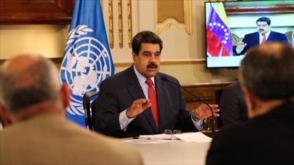 Maduro llama al diálogo con la oposición y pide apoyo de la ONU