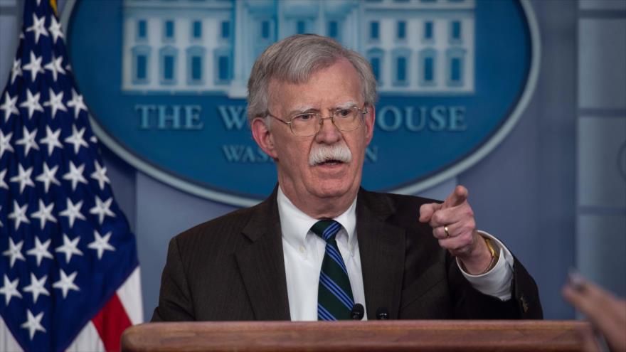 El consejero de Seguridad Nacional de EE.UU., John Bolton, habla en una rueda de prensa en la Casa Blanca, 27 de noviembre de 2018. (Foto: AFP) 