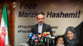 ‘Periodista detenida de Press TV recibe maltratos en EEUU’