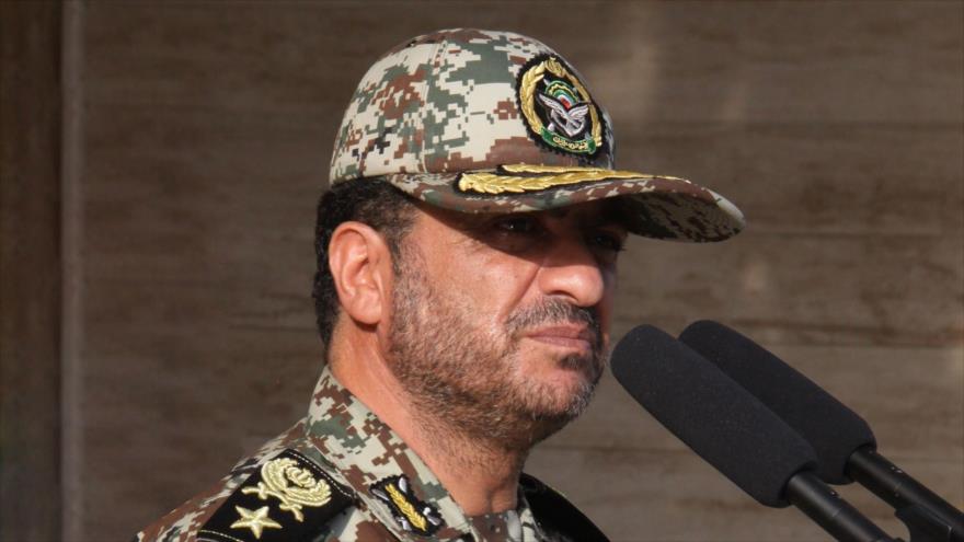 El general de brigada Alireza Sabahi Fard, comandante de la Base de Defensa Aérea Jatam Al-Anbia del Ejército iraní.