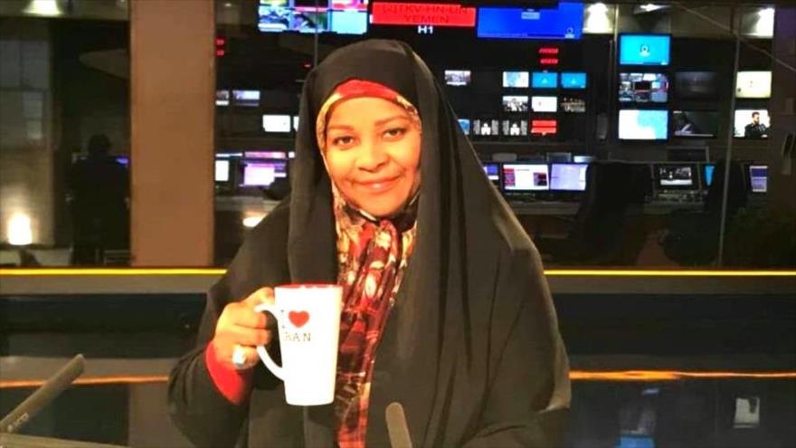 La presentadora de la cadena de Press TV, Marzie Hashemi.