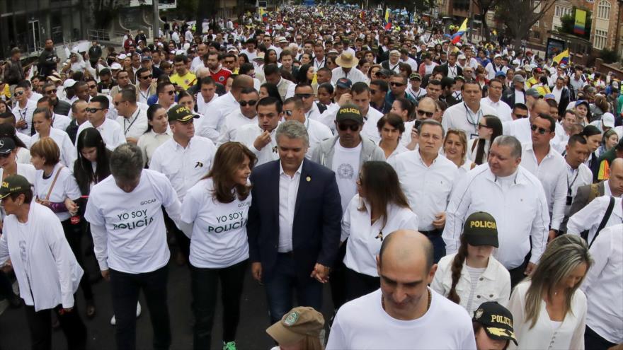 Colombia marcha por la paz y en contra del terrorismo