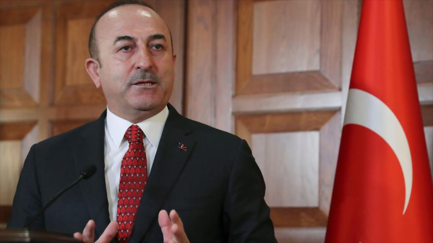 El canciller turco, Mevlut Cavusoglu, durante una conferencia de prensa en Ankara, la capital, 14 de enero de 2019. (Foto: AFP)