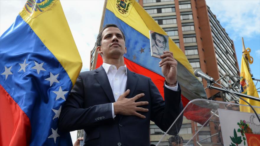 Juan Guaidó se autoproclama “presidente encargado de Venezuela” | HISPANTV