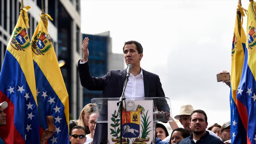 EEUU y algunos países apoyan al golpista Guaidó como presidente 