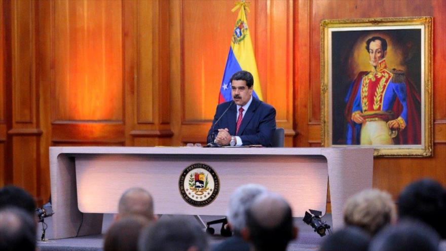 El presidente de Venezuela, Nicolás Maduro, ofrece una rueda de prensa a medios internacionales, 25 de enero de 2019. 
