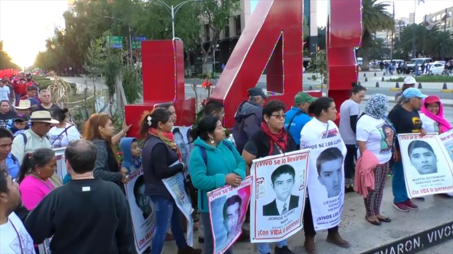 Marcha de padres de familia y otras protestas en México