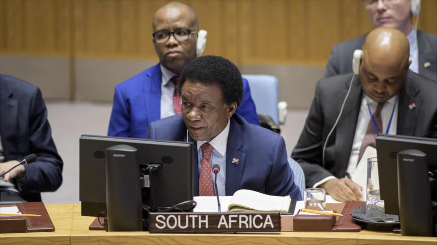 Sudáfrica rechaza injerencia de EEUU en Venezuela y apoya a Maduro