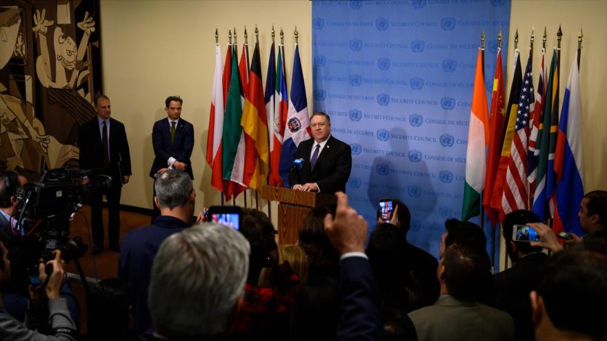 El secretario de Estado de EE.UU., Michael Pompeo, tras una sesión sobre Venezuela del Consejo de Seguridad de la ONU, 26 de enero de 2019. (Foto: AFP)