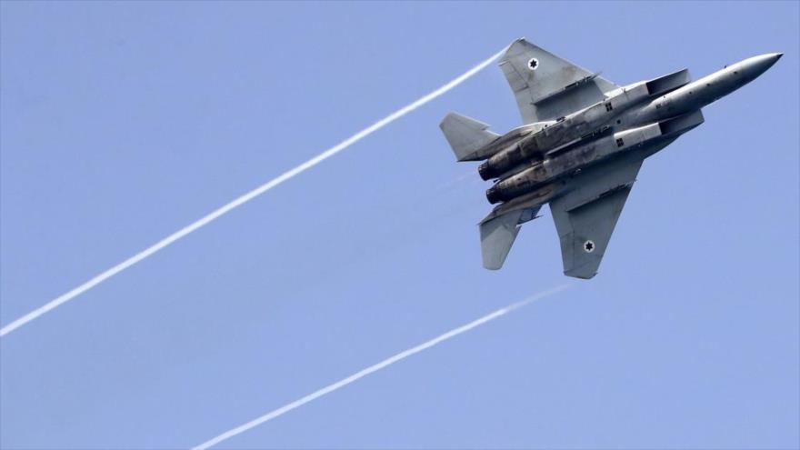 Un caza F-15 israelí durante un espectáculo aéreo, 12 de abril de 2018. (Foto: AFP)
