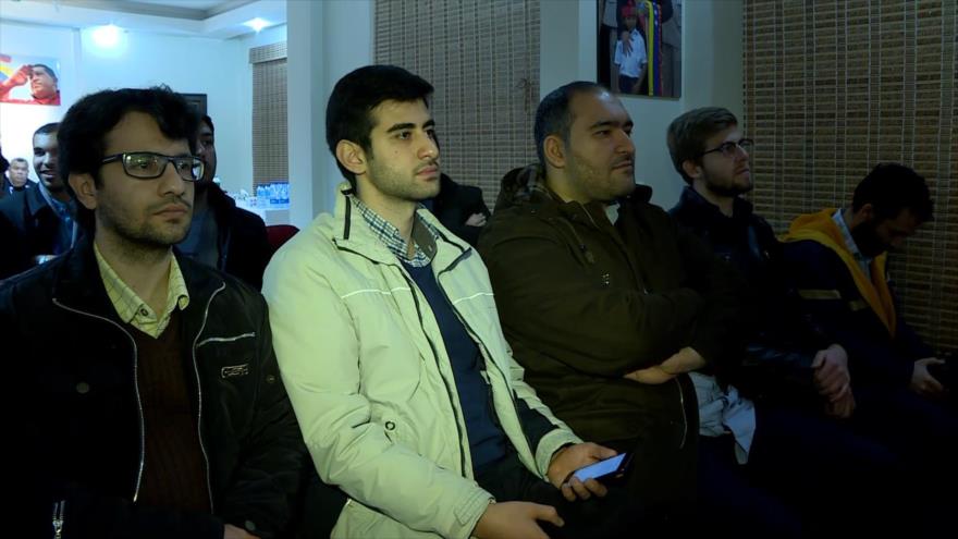 Estudiantes iraníes apoyan al Gobierno legítimo de Maduro