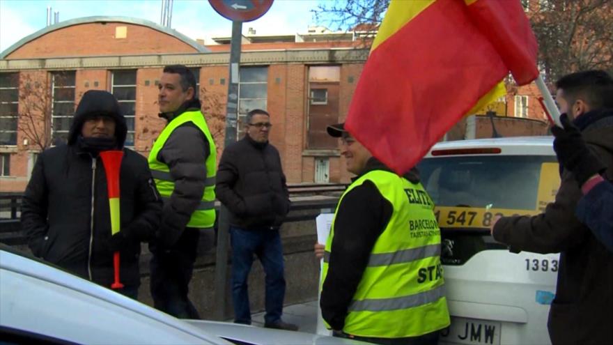 Los taxistas españoles denuncian a los VTCs en los tribunales