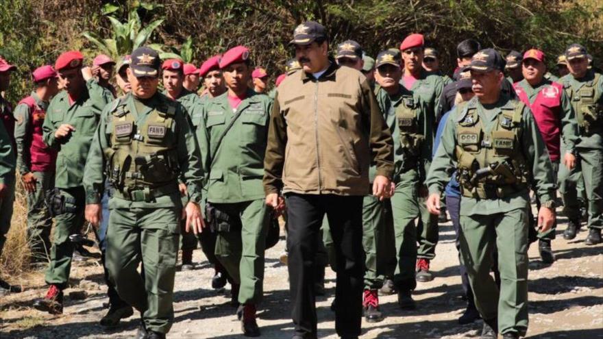 Maduro pide reforzar inteligencia militar ante golpismo de EEUU