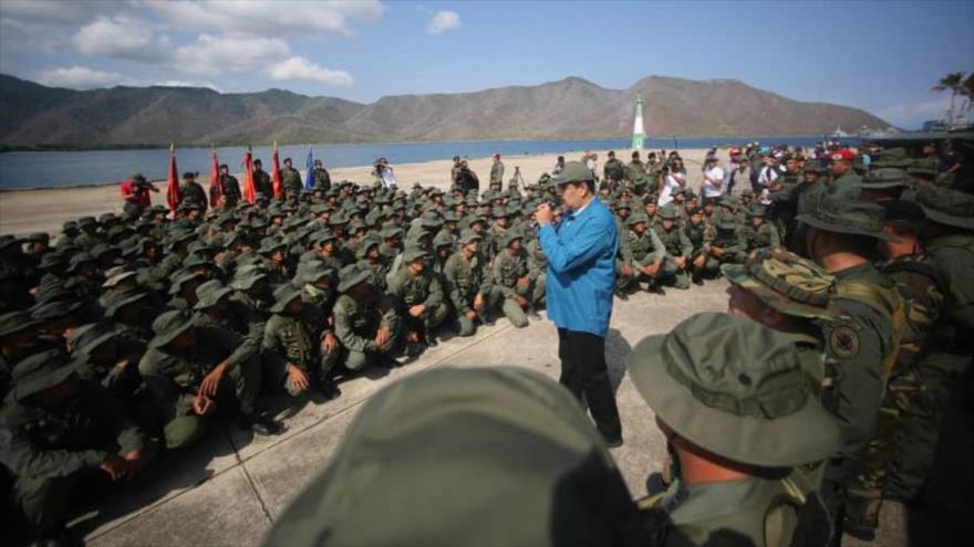 Maduro pide evitar que Venezuela sea “estrella de bandera gringa” | HISPANTV
