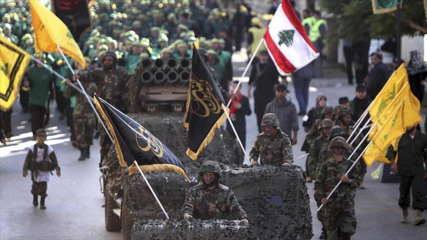 Combatientes de Hezbolá en un desfile en El Líbano.